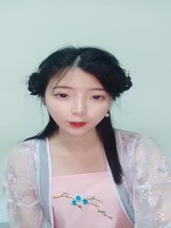 樱花动漫在线免费看小少妇的春天,颜值不错先把逼逼洗🔞